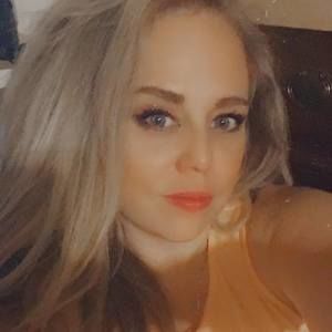 Meet your Posher, Leanne